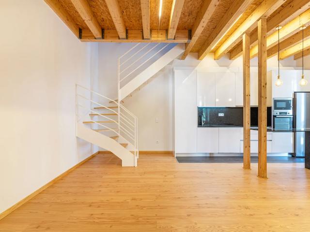 TO RENT * MORADIA T2 | PORTO | CEDOFEITA