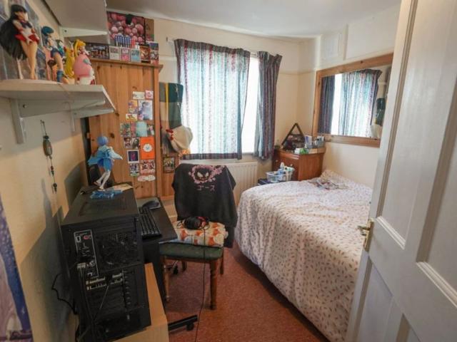 To Rent Oates Road, Ensbury Park, Bournemouth, BH9 £1,395 pcm Tenancy Info
