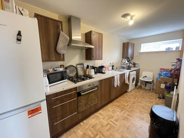 To Rent Aviation Avenue, Hatfield, AL10 £1,650 pcm