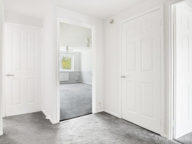 To Rent Essex Close, Luton, LU1 £1,450 pcm