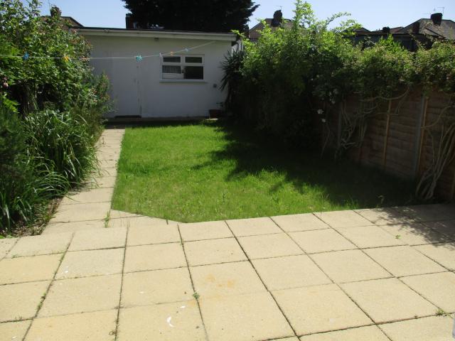 To Rent: Fabulous 4 bedroom House to Rent in London NW9