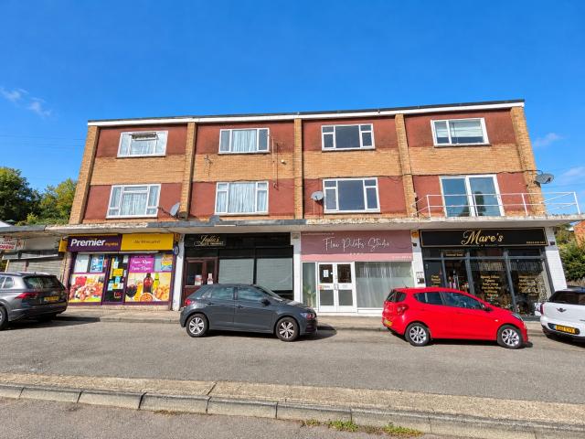 To Rent Holland Road, Chatham, ME5