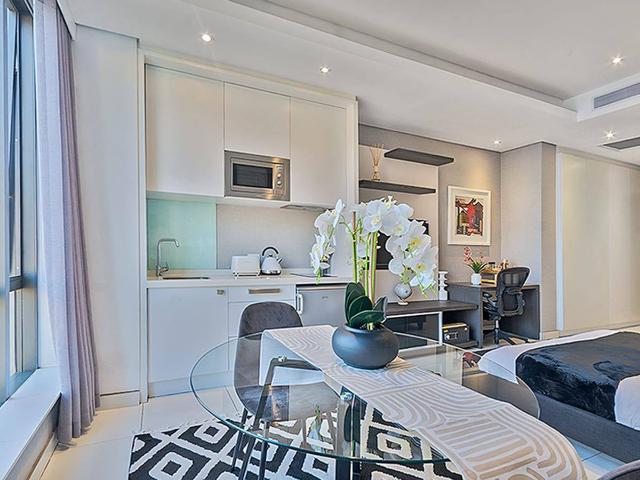To Rent | Luxury Furnished Studio Apartment | Sandton Skye, Sandton