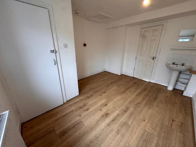 To Rent Lauriston Road London E9