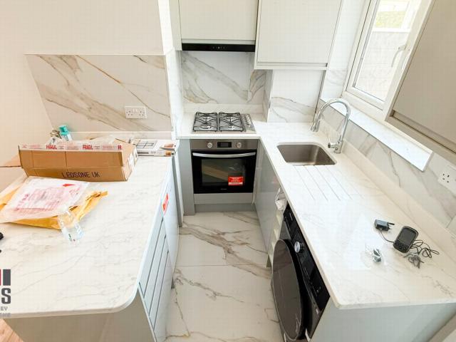 To Rent Park Avenue, London, N13 Must be seen £1,200 pcm Tenancy Info