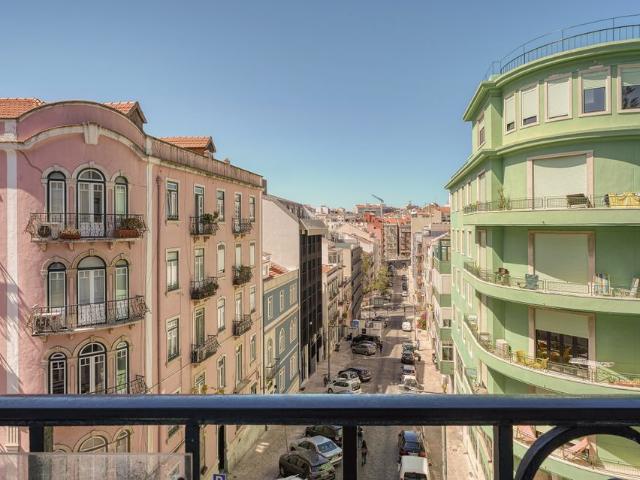 TO RENT T2 LISBON SANTO ANTÓNIO
