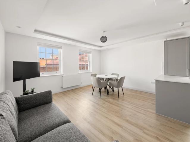 To Rent Uxbridge Road, Hanwell, London, W7