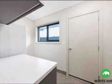 Googong, Jembaicumbene - Equipped kitchen