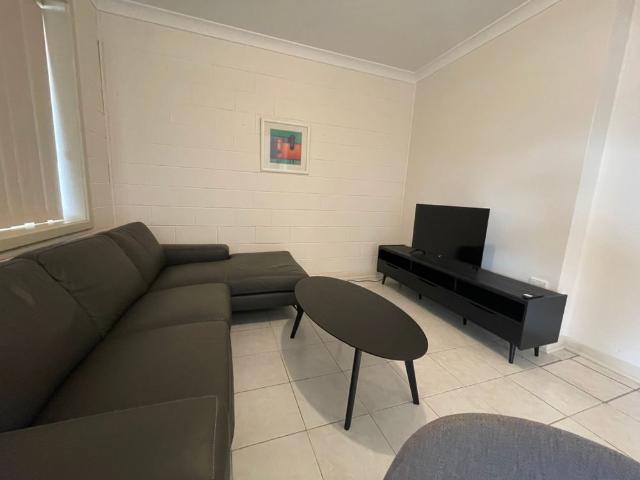 To register & apply for this property, please use this link: snug. com/