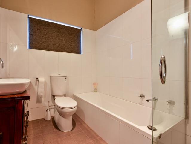 To register & apply for this property, please use this link: snug. com/