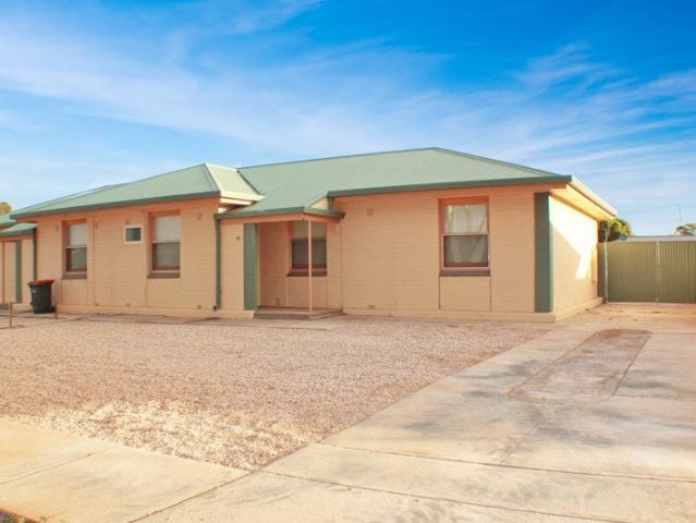 To register & apply for this property, please use this link: snug. com/