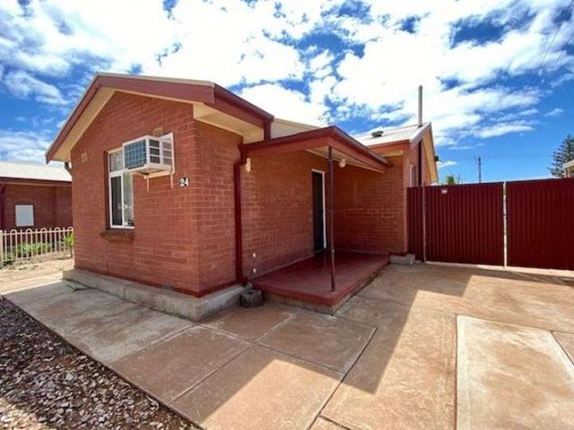 To register & apply for this property, please use this link: snug. com/