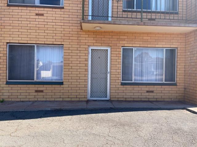 To register & apply for this property, please use this link: snug.com/