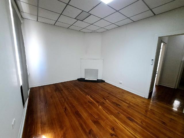 To register & apply for this property, please use this link: snug. com/