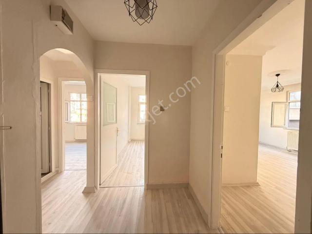 Tomtomda Kiralık 2+1 Temiz Boyalı Daire