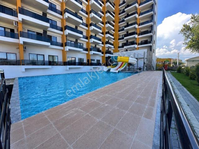 Tömükte Denize 700 Metre | Full Eşyalı | Aquaparklı Havuzlu 1+1