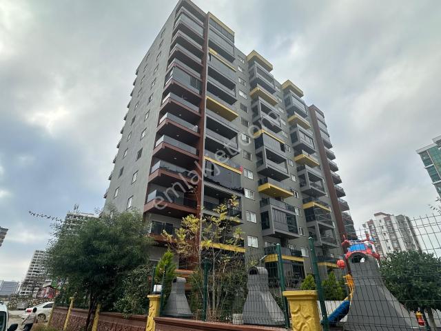 Tömük'te Havuzlu Sitede Sıfır 2+1 Kiralık Daire denize 250m