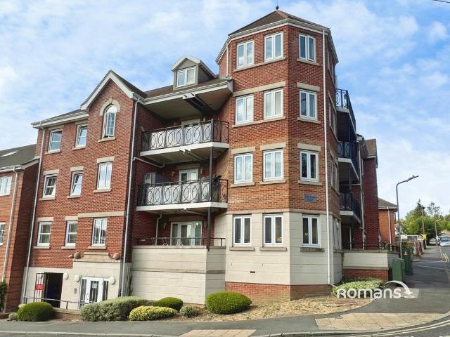 Tom Evans Court, Hamilton Road, High. 1 bed in a flat share to rent £650 pcm £150 pw