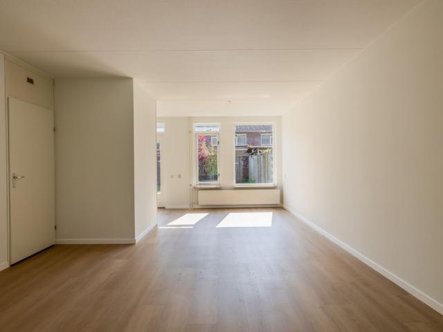 Tomakker 46 5673LG Nuenen, 5673LG, Nuenen