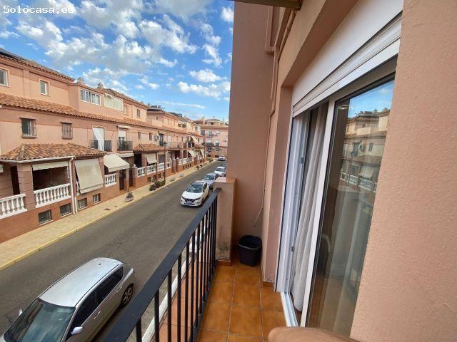 TOMARES. BONITO TRIPLEX AMUEBLADO JUNTO AL AYUNTAMIENTO