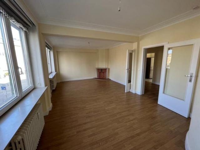 Tomberg, superbe appartement +/ 75 m², 2 ch