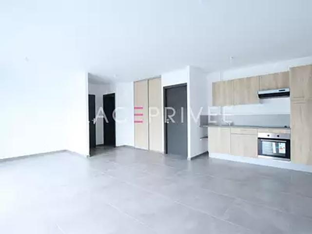 Tomblaine 54510 Location appartement 3 pièces t3 au dernier étage terrasse
