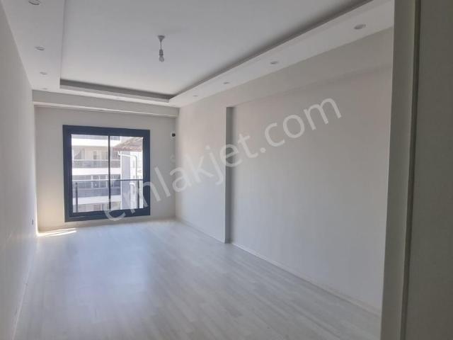 Tombul Emlaktan Yeşil Mahallede 3+1 Kiralık Daire