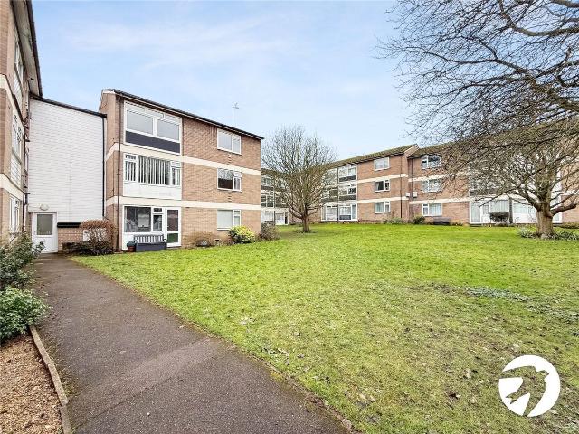Tonbridge Road, Maidstone, Kent ME16, 2 bed flat to rent, £1,250 pcm | PrimeLocation
