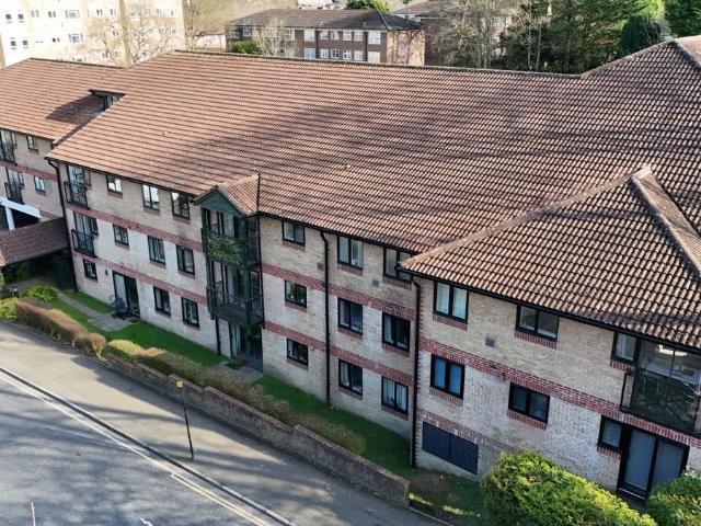 Tongdean Lane, Preston, Brighton BN1, 1 bed flat to rent, £1,400 pcm | PrimeLocation