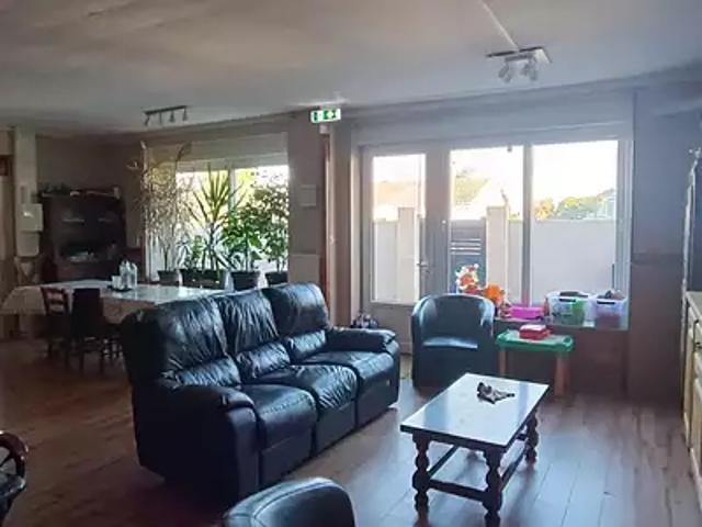 Tonnay Charente 17430 Achat / Vente maison 10 pièces t10 jardin