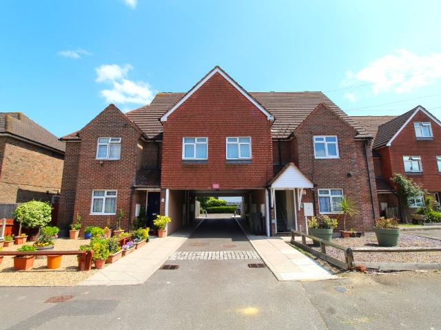 Tonstall Road, Epsom KT19, 1 bed flat to rent, £1,400 pcm | PrimeLocation