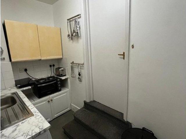 Tooting Broadway, London SW17, Studio to rent, £1,400 pcm | PrimeLocation