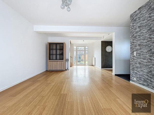 Toots Thielemans Street Semi furnished 3 bedroom duplex wi