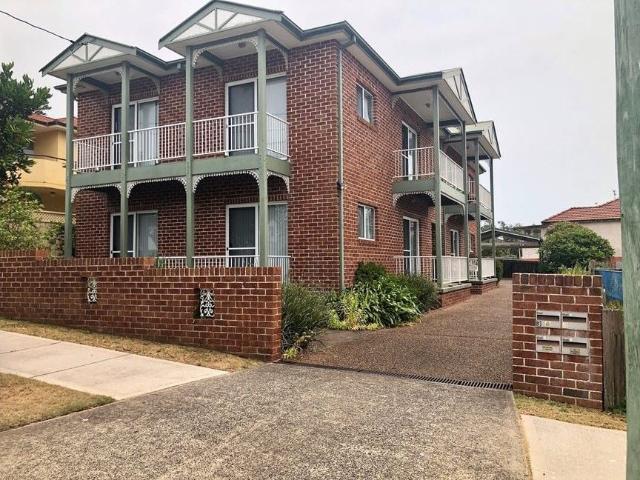 Toowoon Bay, 4/142 Stella Street