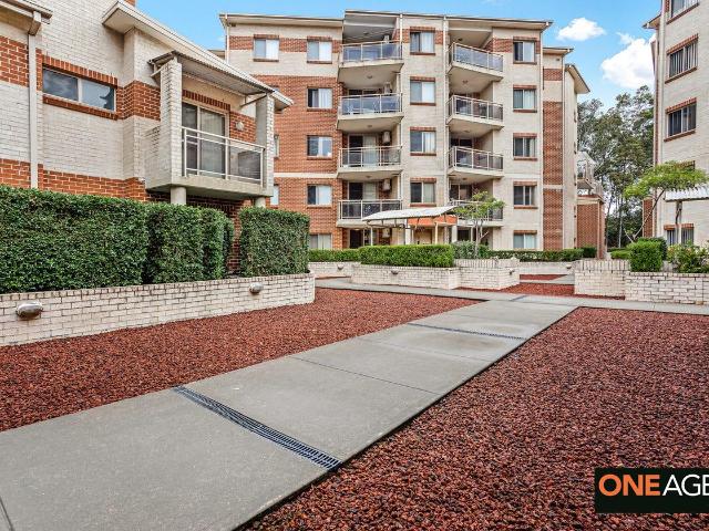 Toongabbie 36/2 Wentworth Avenue