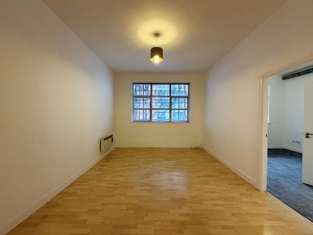 Tobacco Factory Phase 3, 2A Naples Street, Manchester M4, 3 bed flat to rent, £1,595 pcm | PrimeLocation