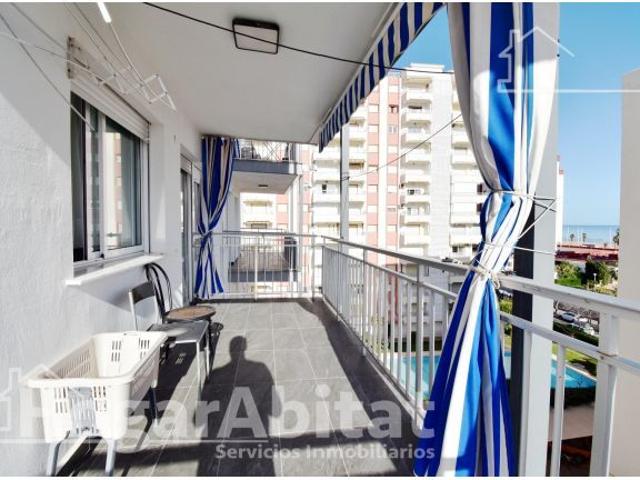 TODO EXTERIOR Y REFORMADO CON TERRAZA Y CON VISTAS AL MAR