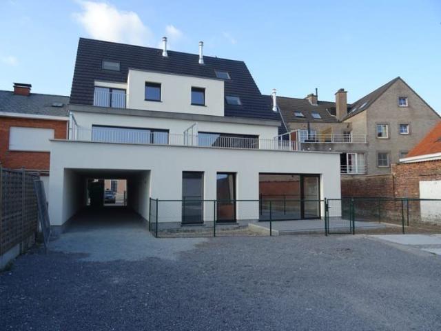 Tof 2 slaapkamer appartement met staanplaats en terras