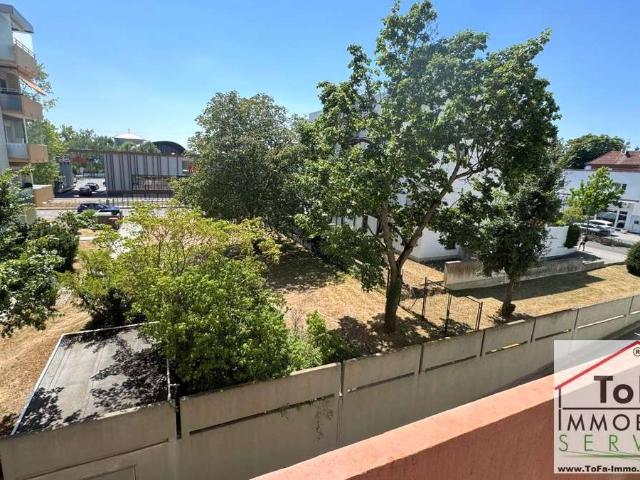 ToFa: FREIE, frisch sanierte Balkonwohnung in toller Lage gegenüber vom Rewe/Straßenbahn
