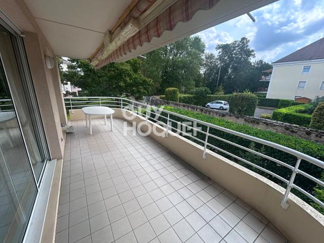 TOISON D'OR T5 MEUBLE AVEC GARAGE