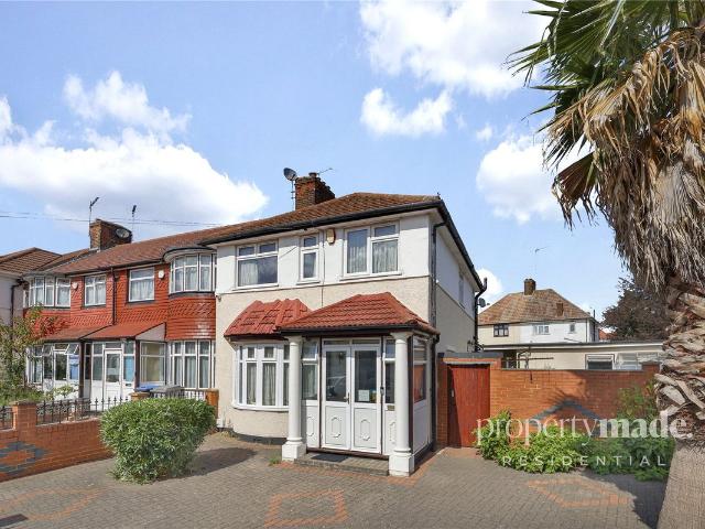 Tokyngton Avenue, Wembley, London HA9, 4 bed end terrace house to rent, £3,000 pcm | PrimeLocation