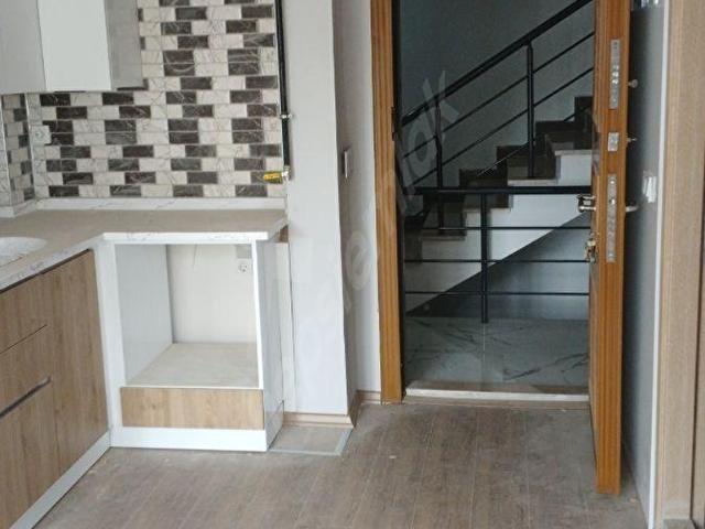TOKAT EMLAKTAN SATILIK YENİYURT MAHALLESİNDE 1+1 DAİRE