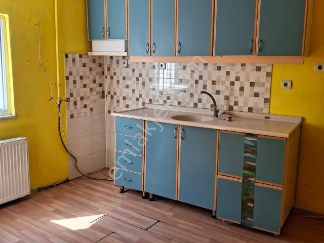 Tokat Niksar 'da Adalet Gold Group Emlak'tan Kiralık Daire 2+1 Uygun Fiyata Bengiler Mahallesinde
