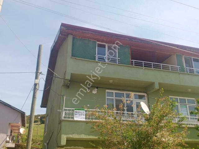 Tokat Niksar'da Adalet Gold Group Emlak'tan Bahçeli Evler Mahallesinde 3+1 Kiralık Daire