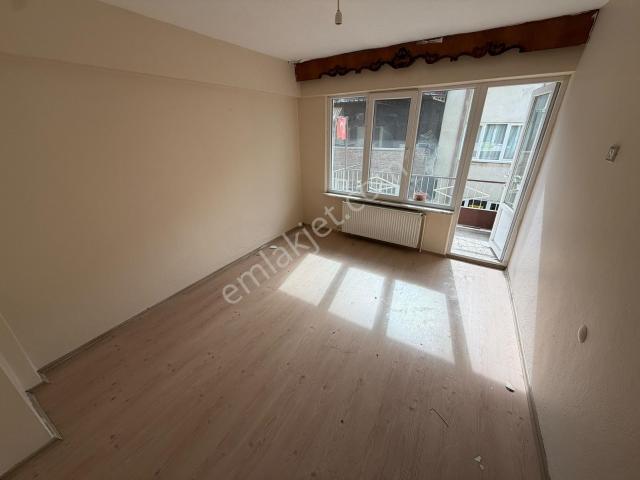 Tokdemir'den Balıkpazarında Sahile 2 Dk Mesafede 2+1 Kiralık