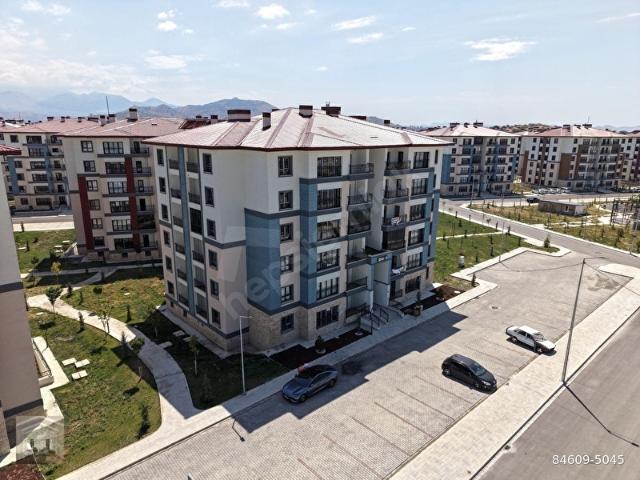 TOKİ ORUÇREİS'DE KREDİYE UYGUN 3+1 ARA KAT SATILIK SIFIR DAİRE