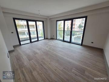 TOKİ ALTINKÖY KONUTLARINDA ÖNÜ AÇIK CEPHE SIFIR ARAKAT BALKONLU 3+1