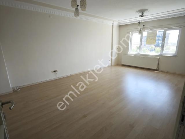 Toki Konutlarında 120 M2 Satılık 3+1 Daire
