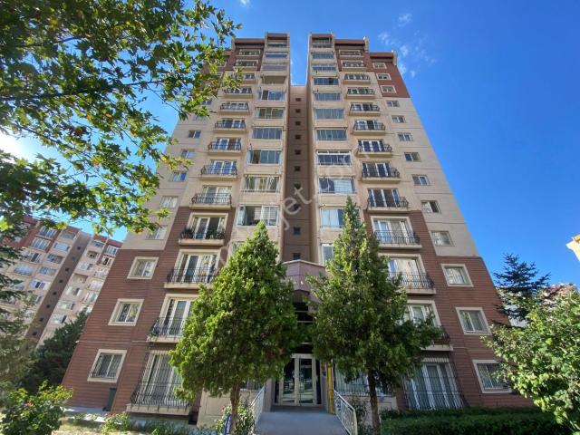 Toki Turkuaz 1. Bölgede Temiz Bakımlı 3+1 Kiralık Daire