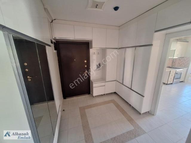 Toki Turkuazda Merkezi Konumlu Kiralık 3+1